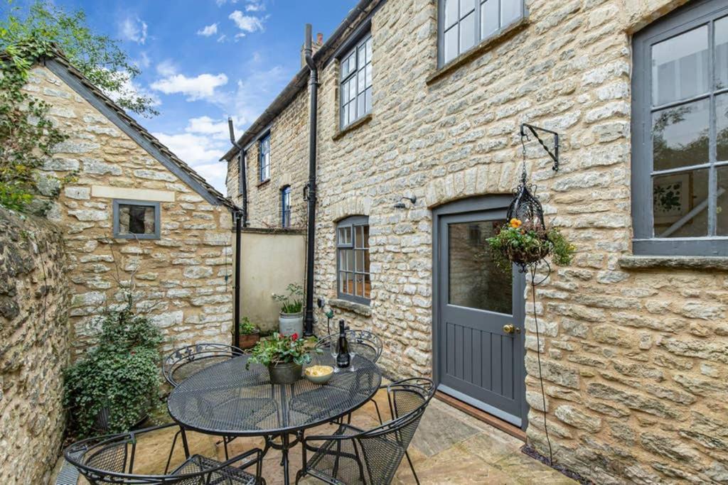 Oxfordshire Living - The Bowler Hat Cottage - Woodstock Esterno foto