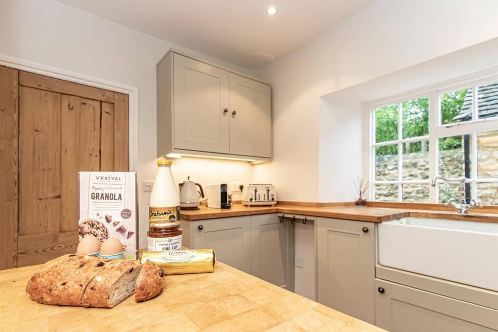 Oxfordshire Living - The Bowler Hat Cottage - Woodstock Esterno foto